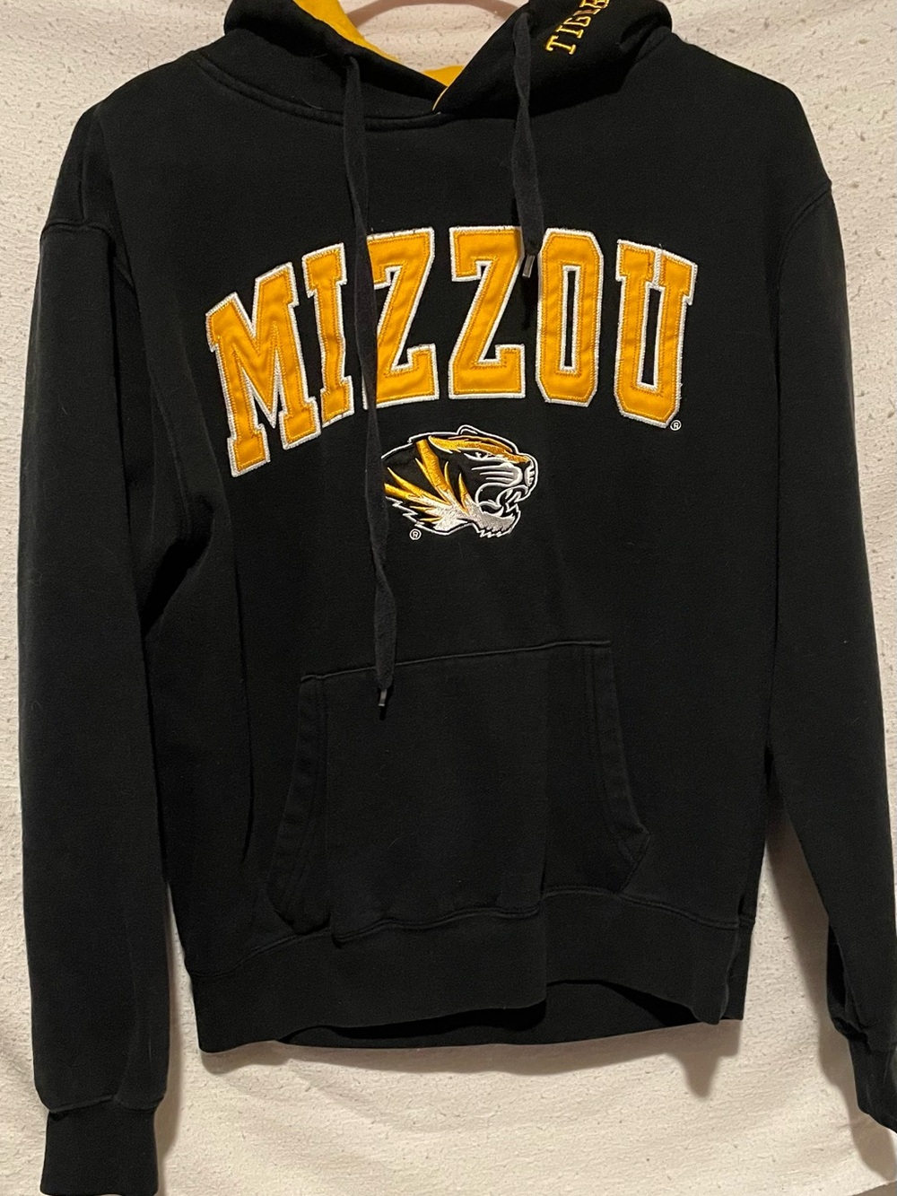 Stadium Athletics Black & Gold Mizzou Pullover Hoodie medium